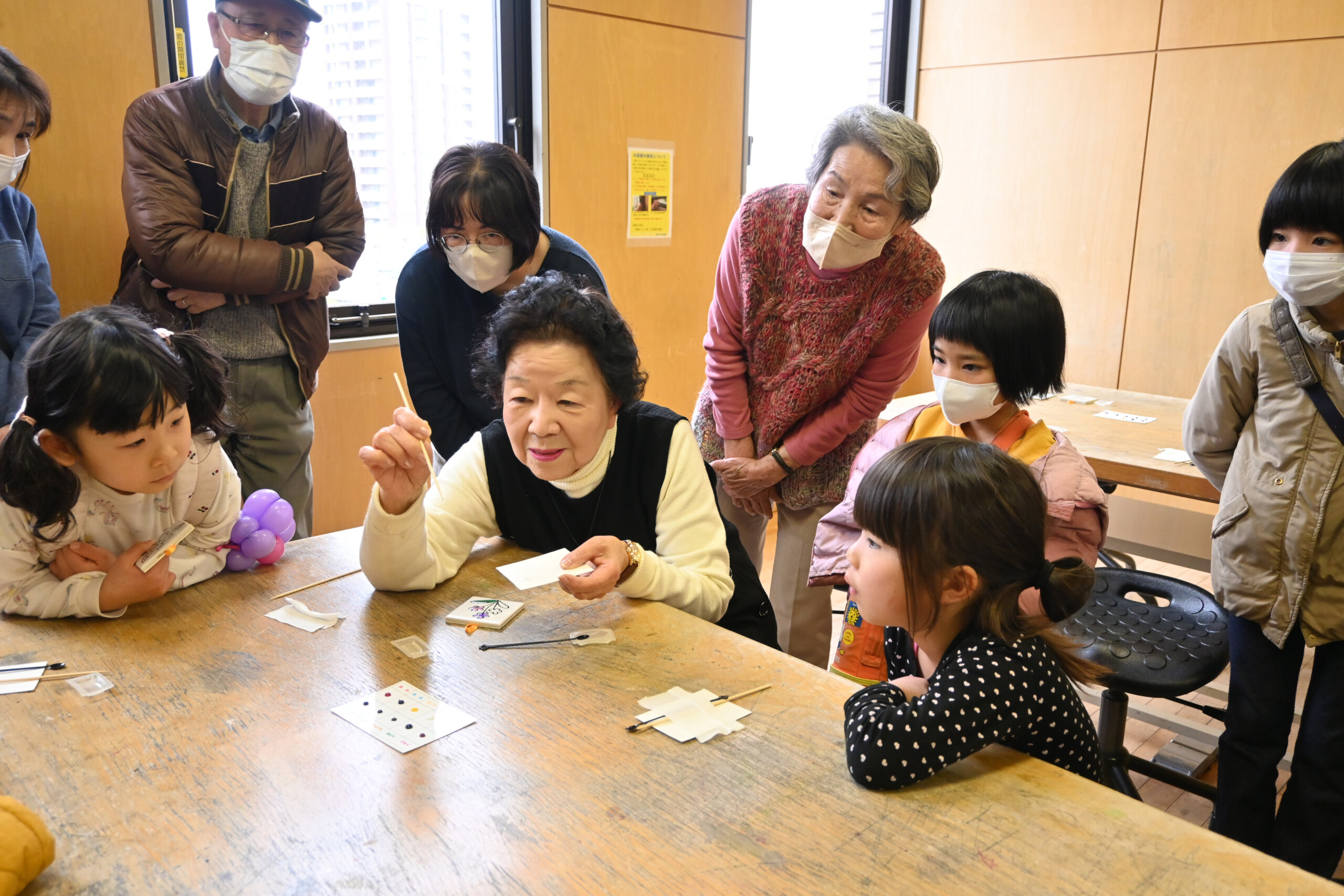 やり方を教える得上先生