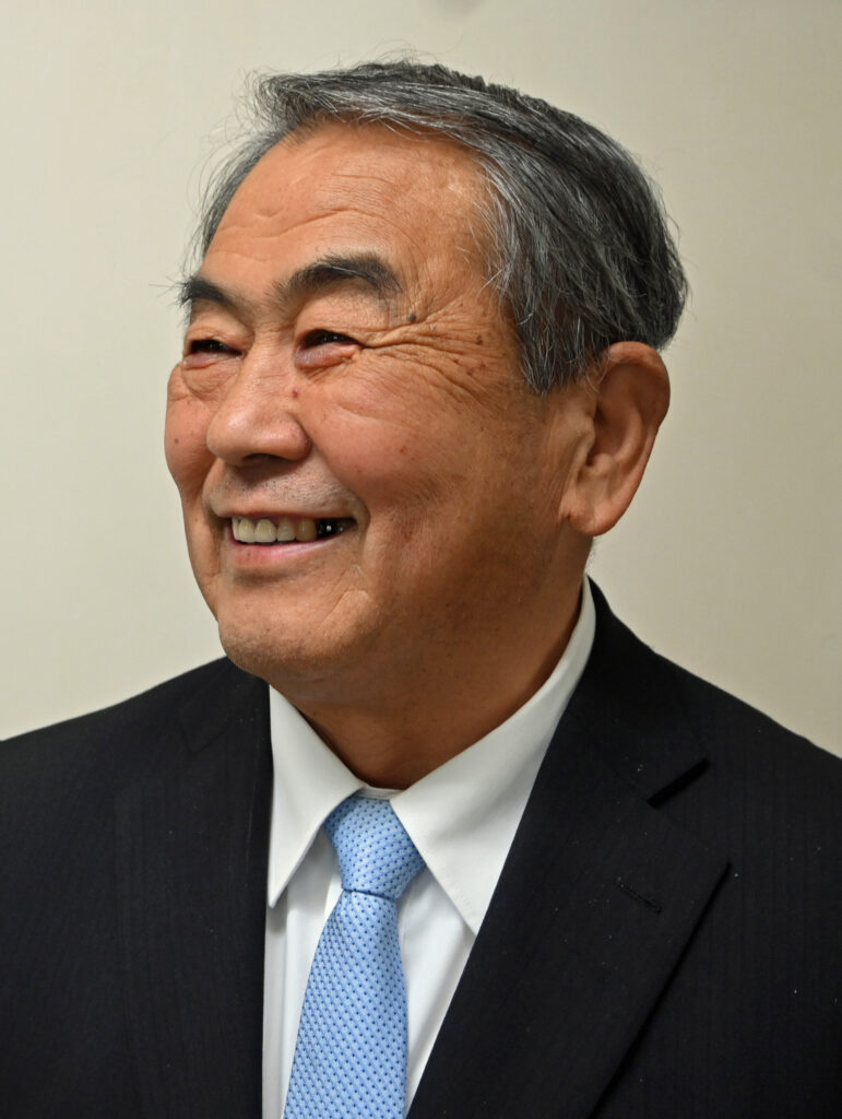 鈴木勝氏