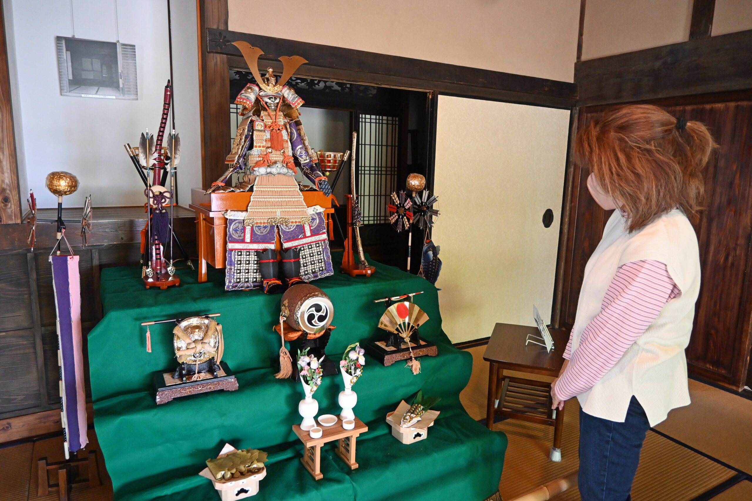 旧東方村中村家住宅に展示された五月人形